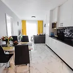 Apartment Your Holidays Promenada Gwiazd 14 *