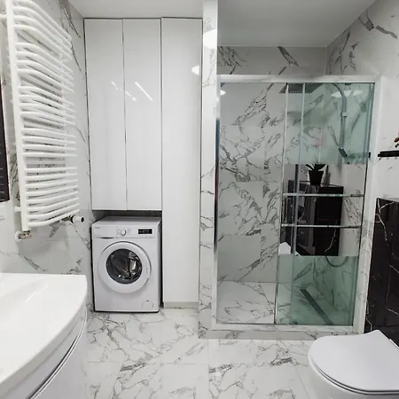 Your Holidays Promenada Gwiazd 14 شقة *