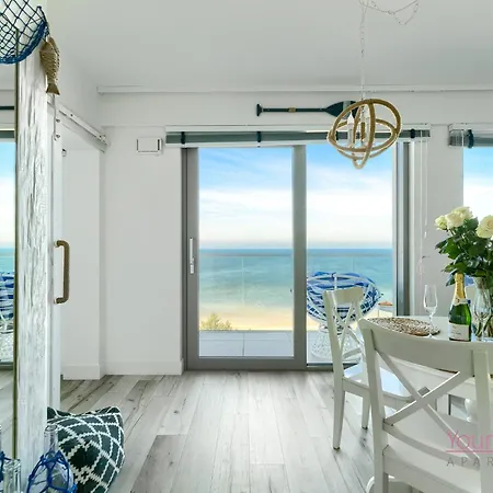 Your Holidays Promenada Gwiazd 14 شقة مينززدرويه