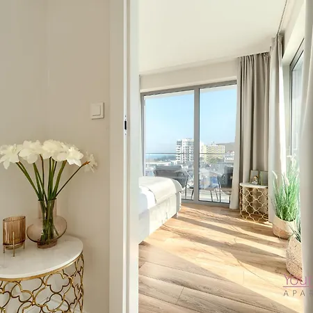 Your Holidays Promenada Gwiazd 14 *