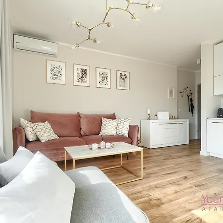 Your Holidays Promenada Gwiazd 14 شقة *