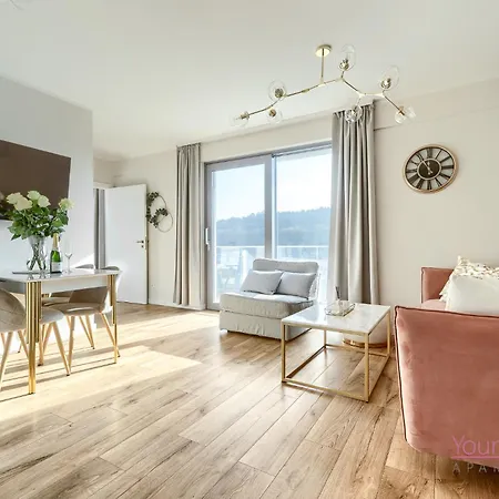 Your Holidays Promenada Gwiazd 14 مينززدرويه