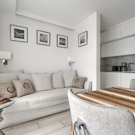 Your Holidays Promenada Gwiazd 14 *